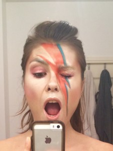 David bowie ziggy stardust musique maquillage éclair pop star