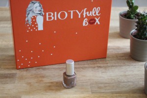 biotifull box mois d'avril vernis avril