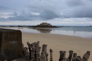 saint malo plage sillon brises l