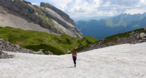 la clusaz la fille à l'envers